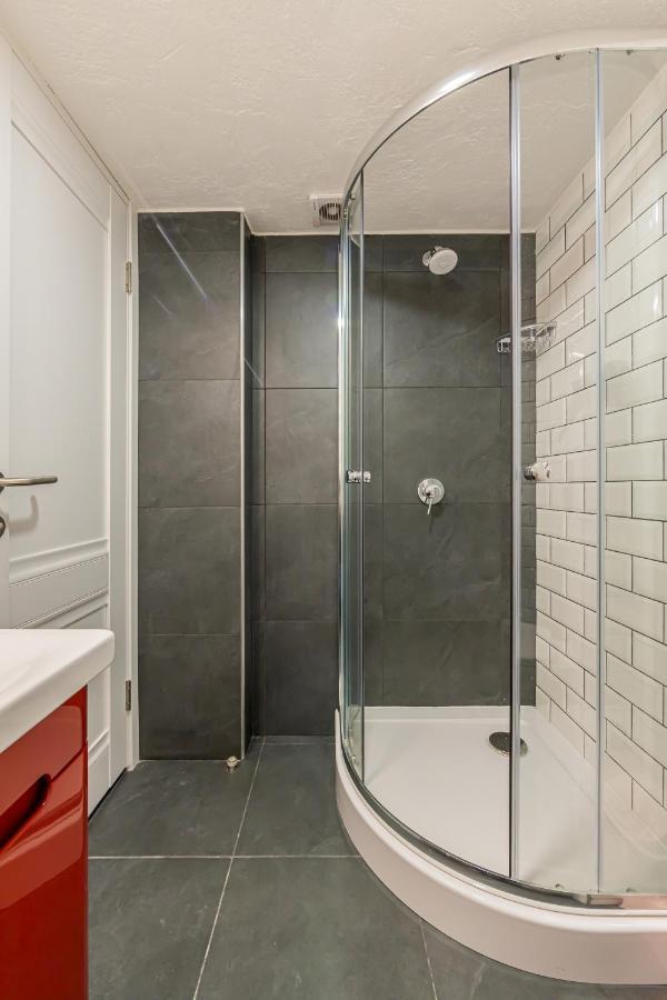Kyiv Saksahanskoho Apart Hotel المظهر الخارجي الصورة